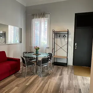  Apartment Fiori 3 Italy